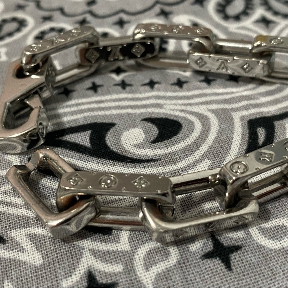 Lv chain bracelet